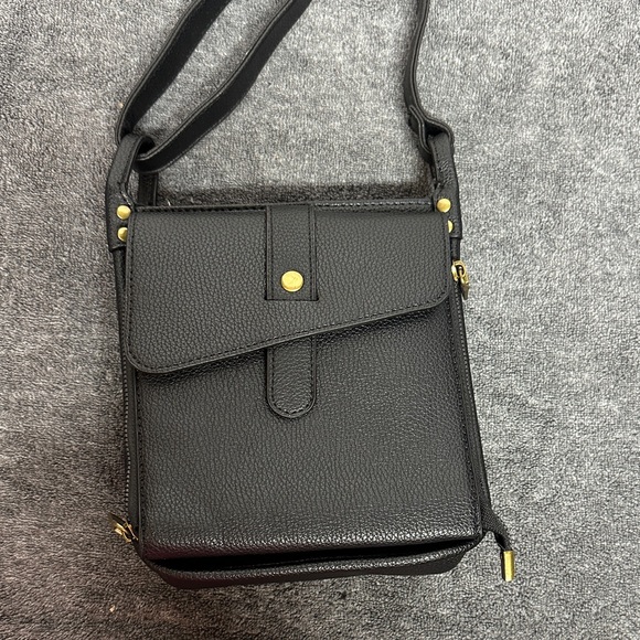 Handbags - Elegant Black Crossbody Bag with Gold Details